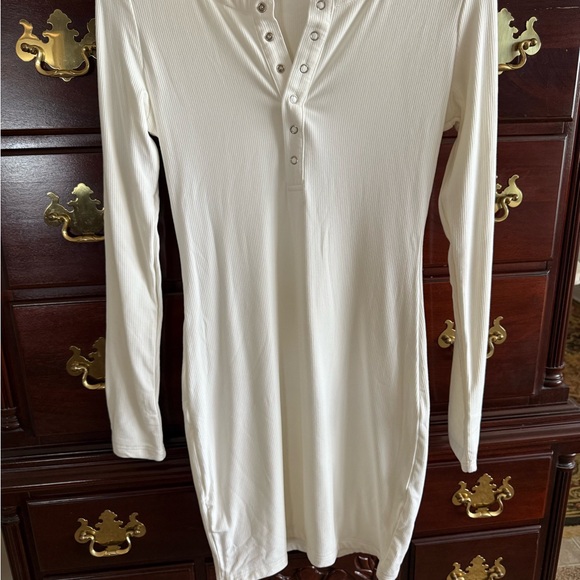 NWT SUNDAY’S RANGER DRESS WHITE DRESS SIZE SMALL. - Picture 4 of 5